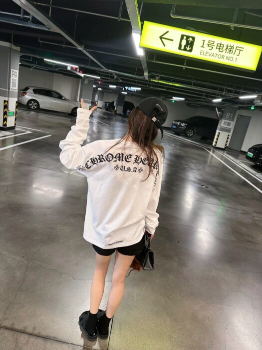 크롬하츠 스크립트 레터 로고 롱슬리브 티셔츠 레플리카 미러급 SA급 S급 고퀄리티 하이엔드 최상급 의류 [남성여성공용] 2