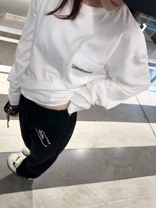 크롬하츠 스크립트 레터 로고 롱슬리브 티셔츠 레플리카 미러급 SA급 S급 고퀄리티 하이엔드 최상급 의류 [남성여성공용] 3