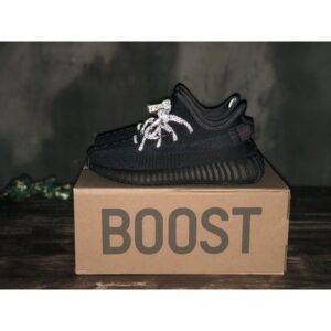 아디다스 이지부스트350 v3 트리플블랙 레플리카 미러급 SA급 S급 고퀄리티 최상급 하이엔드 신발 [남성여성공용]