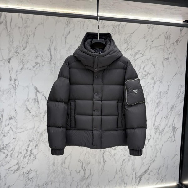 프라다 포켓로고 구스다운 후드 패딩 자켓 레플리카 미러급 SA급 S급 고퀄리티 하이엔드 최상급 의류 [남성]