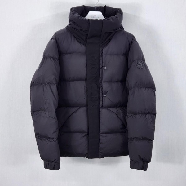몽클레어 마데이라 (MADEIRA) 쇼트 다운 패딩 레플리카 미러급 SA급 S급 고퀄리티 하이엔드 최상급 의류 [남성]