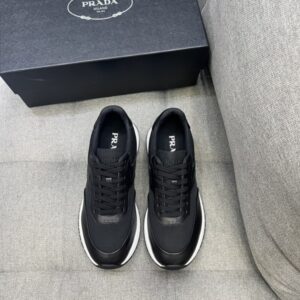 프라다 클래식 스니커즈 레플리카 미러급 SA급 S급 고퀄리티 최상급 하이엔드 신발 [남성]
