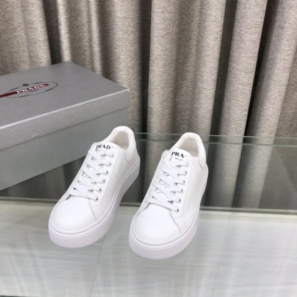 프라다 로고 클래식 레더 로우탑 스니커즈 레플리카 미러급 SA급 S급 고퀄리티 최상급 하이엔드 신발 [남성여성공용]