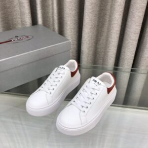 프라다 로고 클래식 레더 로우탑 스니커즈 레플리카 미러급 SA급 S급 고퀄리티 최상급 하이엔드 신발 [남성여성공용]