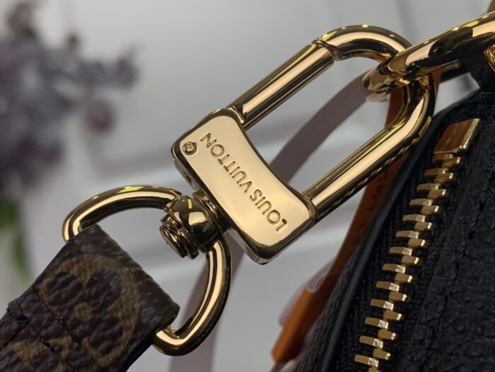 루이비통 멀티패스 M28029 블랙 레플리카 미러급 SA급 S급 고퀄리티 최상급 하이엔드 가방 [여성] 6