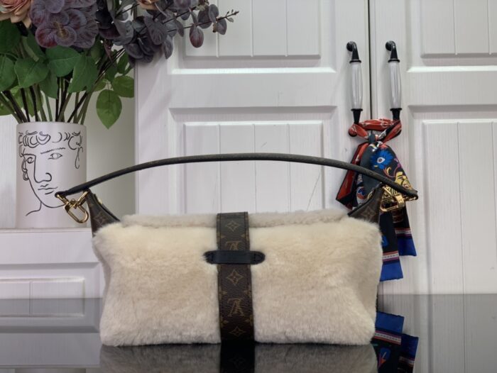 루이비통 포쉐트 미아 25 M26245 아이보리 레플리카 미러급 SA급 S급 고퀄리티 최상급 하이엔드 가방 [여성] 2