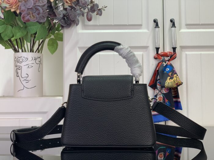 루이비통 카퓌신 미니 M26351 블랙 레플리카 미러급 SA급 S급 고퀄리티 최상급 하이엔드 가방 [여성] 2