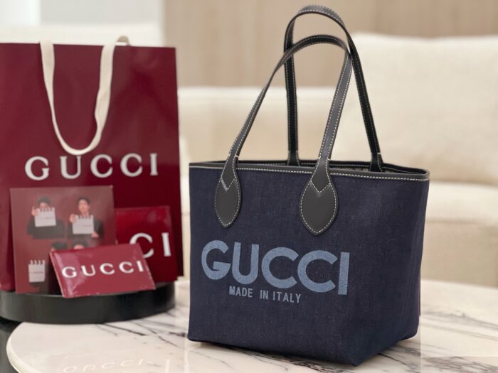 구찌 토티시마 스몰 리버시블 토트백 다크 블루 데님 베이지 블루 820496 레플리카 미러급 SA급 S급 고퀄리티 최상급 하이엔드 가방 [여성] 5