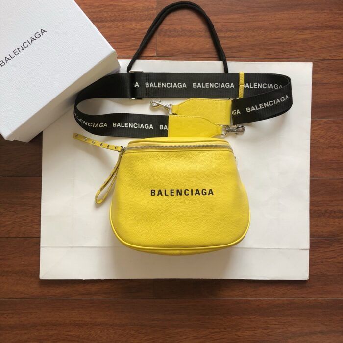 발렌시아가 모노그램 크로스백 옐로우 레플리카 미러급 SA급 S급 고퀄리티 최상급 하이엔드 가방 [남성여성공용] 2