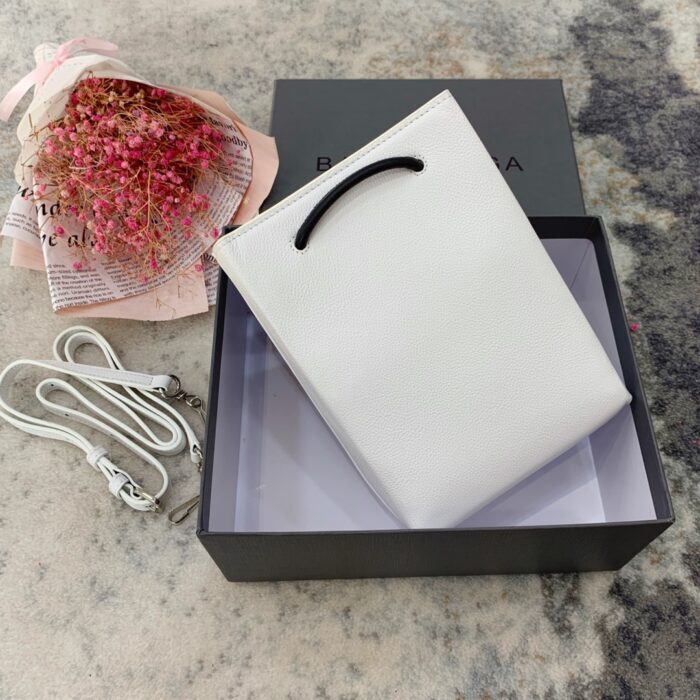 발렌시아가 로고 미니 폰홀더 토트백 겸 숄더백 크로스백 화이트 레플리카 미러급 SA급 S급 고퀄리티 최상급 하이엔드 가방 [여성] 2