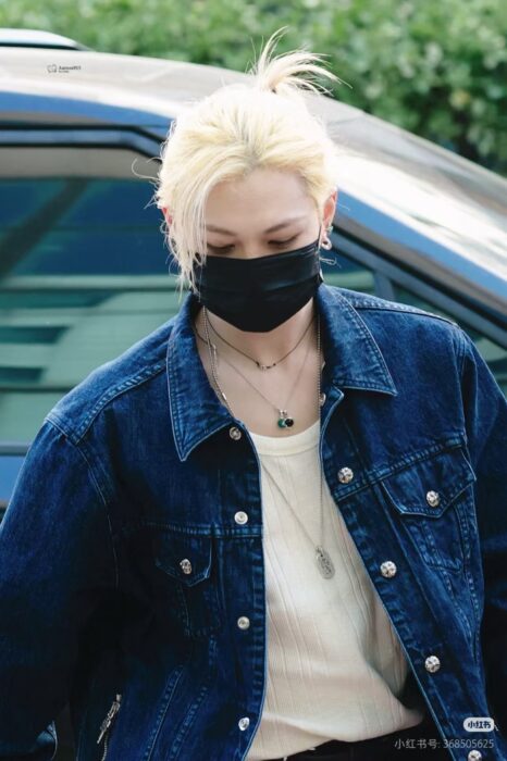 크롬하츠 워싱 데님 자켓 블루 레플리카 미러급 SA급 S급 고퀄리티 하이엔드 최상급 의류 [남성여성공용]