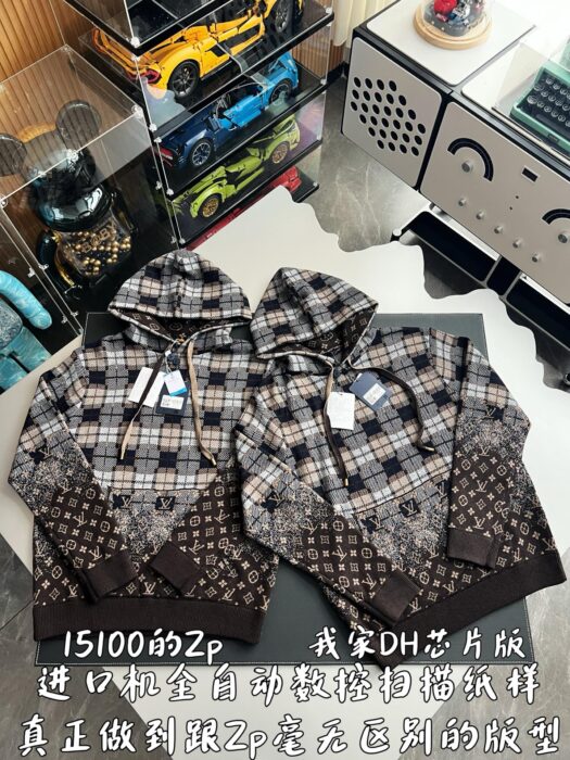 루이비통 모노그램 페이디드 플래드 후디티 1AJCB1 레플리카 미러급 SA급 S급 고퀄리티 하이엔드 최상급 의류 [남성여성공용] 5