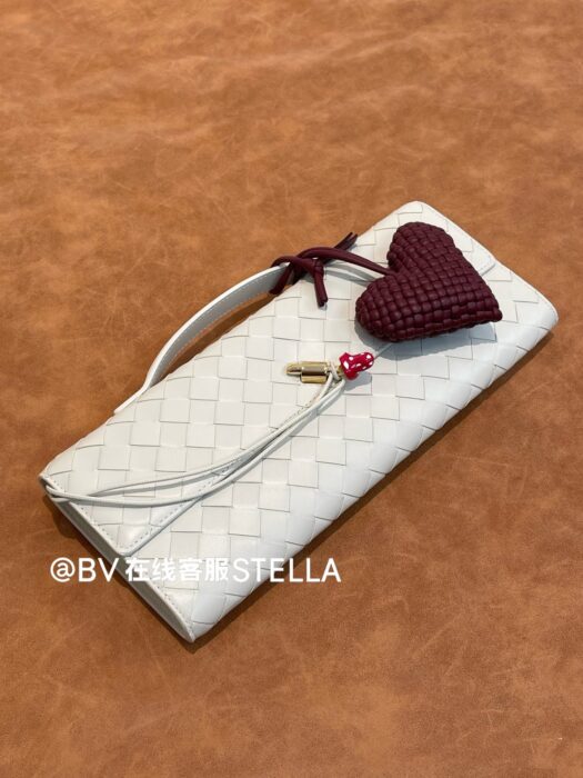 보테가베네타 하트 참 와인 양가죽 844701 레플리카 미러급 SA급 S급 고퀄리티 최상급 하이엔드 악세사리 [남성여성공용]