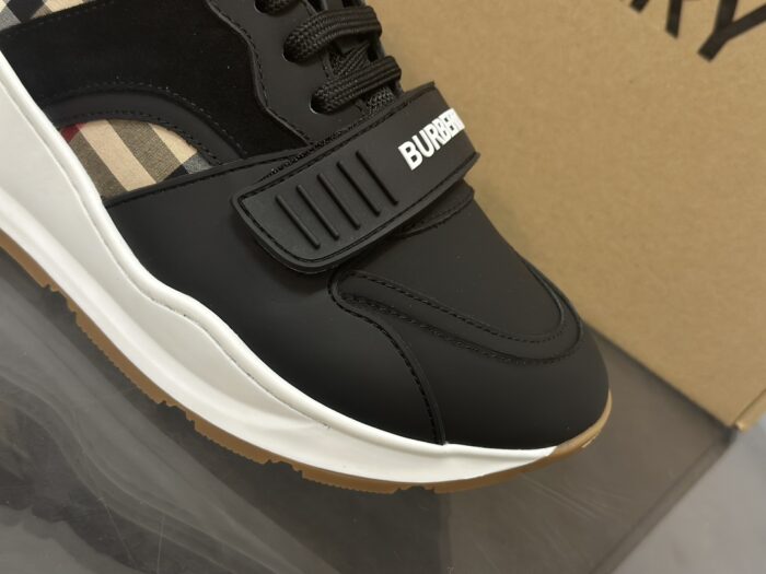 버버리 모노그램 체크 이음 찍찍이 스니커즈 블랙 레플리카 미러급 SA급 S급 고퀄리티 최상급 하이엔드 신발 [남성여성공용] 8