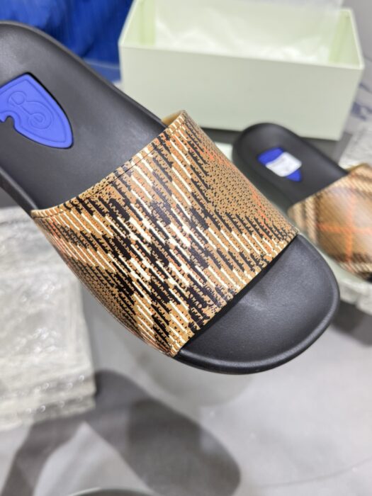 버버리 블루 B 체크 슬리퍼 브라운 남성용 레플리카 미러급 SA급 S급 고퀄리티 최상급 하이엔드 신발 [남성] 7