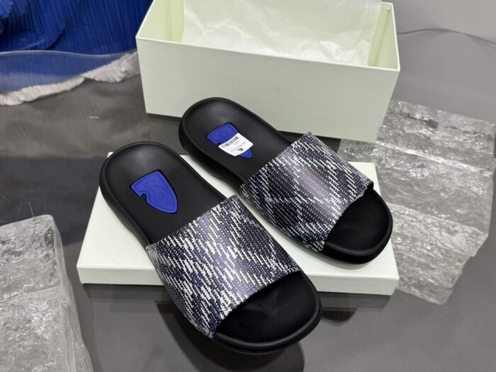 버버리 블루 B 체크 슬리퍼 화이트 블랙 남성용 레플리카 미러급 SA급 S급 고퀄리티 최상급 하이엔드 신발 [남성] 2