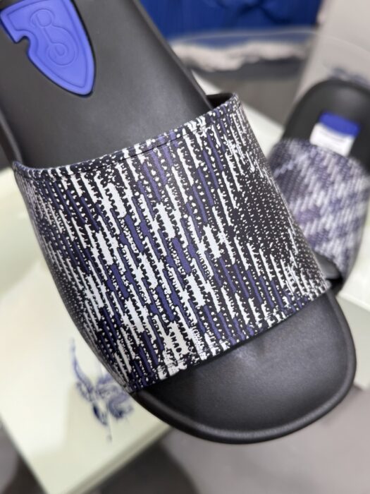 버버리 블루 B 체크 슬리퍼 화이트 블랙 남성용 레플리카 미러급 SA급 S급 고퀄리티 최상급 하이엔드 신발 [남성] 9