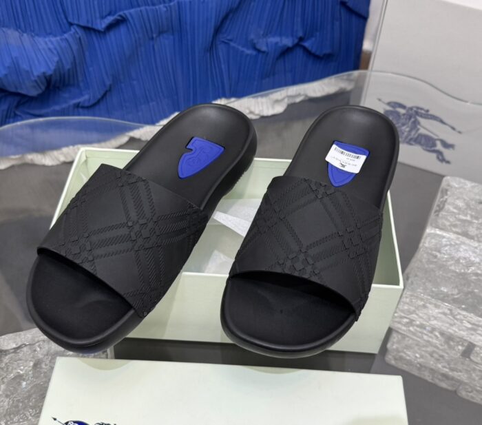 버버리 블루 B 각인 체크 슬리퍼 블랙 남성용 레플리카 미러급 SA급 S급 고퀄리티 최상급 하이엔드 신발 [남성] 6