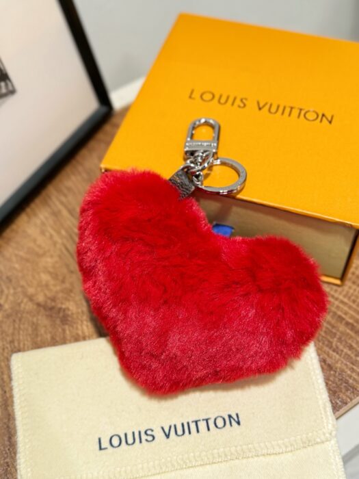 루이비통 LV 럭키 하트 백 참 레드 M03171 레플리카 미러급 SA급 S급 고퀄리티 최상급 하이엔드 악세사리 [남성여성공용] 3