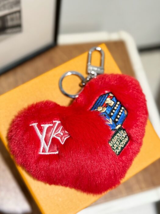 루이비통 LV 럭키 하트 백 참 레드 M03171 레플리카 미러급 SA급 S급 고퀄리티 최상급 하이엔드 악세사리 [남성여성공용]