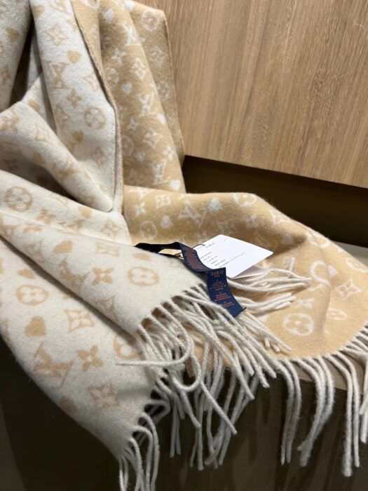 루이비통 게임 온 스카프 베이지 양털 스카프 레플리카 미러급 SA급 S급 고퀄리티 최상급 하이엔드 머플러 목도리 [남성여성공용] 6