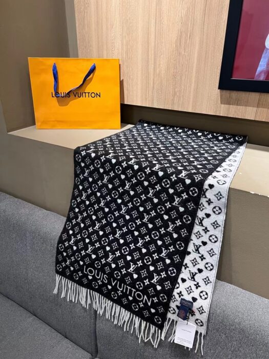 루이비통 게임 온 스카프 블랙 양털 스카프 레플리카 미러급 SA급 S급 고퀄리티 최상급 하이엔드 머플러 목도리 [남성여성공용] 3