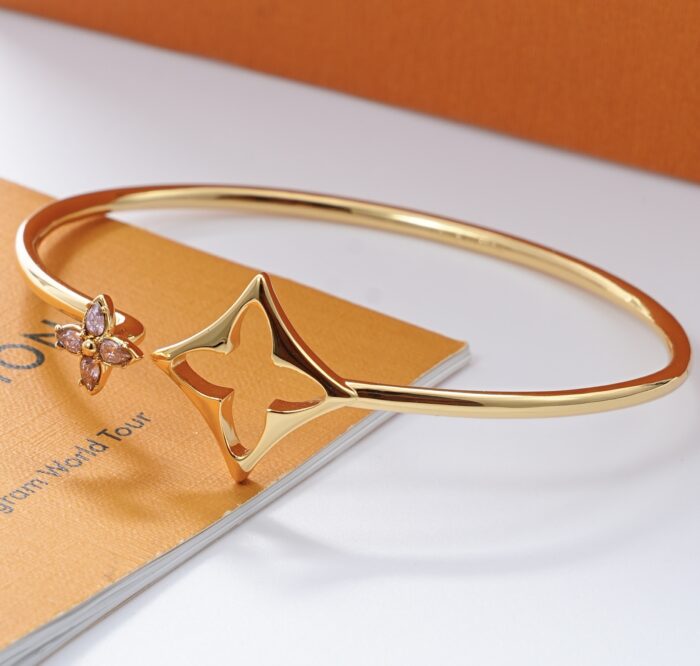 루이비통 플라워그램 스트라스 팔찌 골드 레플리카 미러급 SA급 S급 고퀄리티 최상급 하이엔드 악세사리 [여성]