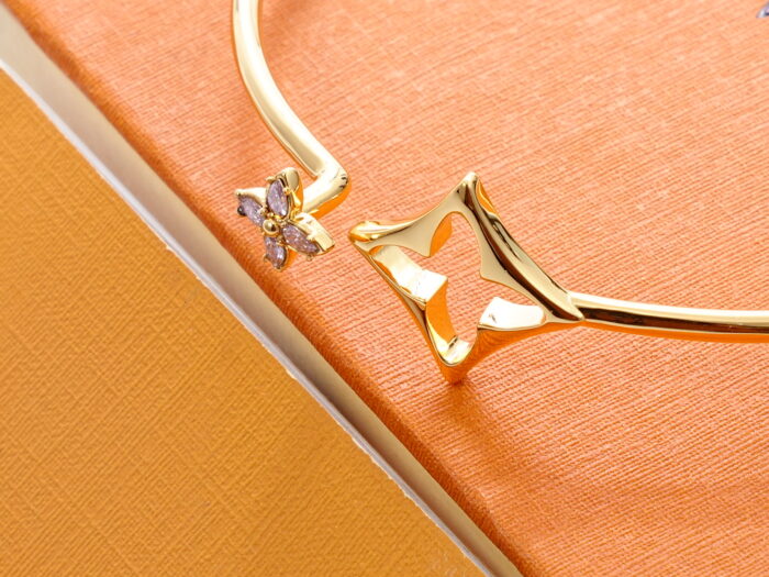 루이비통 플라워그램 스트라스 팔찌 골드 레플리카 미러급 SA급 S급 고퀄리티 최상급 하이엔드 악세사리 [여성] 4