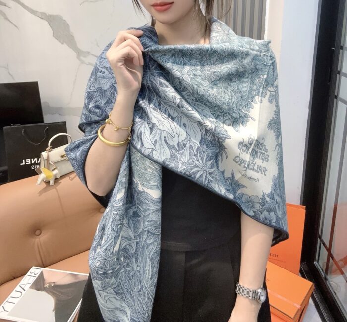 에르메스 식물원 스퀘어 스카프 70%캐시미어 30%실크 흑녹색 스카프 레플리카 미러급 SA급 S급 고퀄리티 최상급 하이엔드 머플러 목도리 [여성]