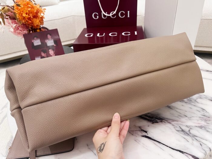 구찌 소프트빗 맥시 숄더백 837466 다크 베이지 레플리카 미러급 SA급 S급 고퀄리티 최상급 하이엔드 가방 [여성] 6