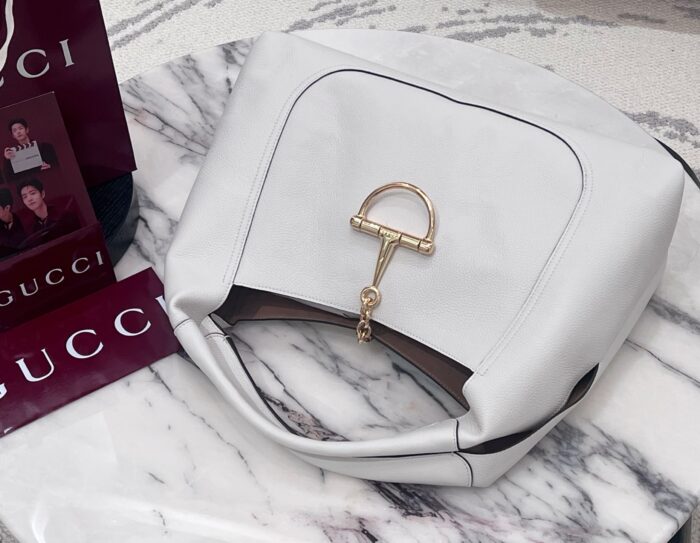 구찌 소프트빗 맥시 숄더백 837466 화이트 레플리카 미러급 SA급 S급 고퀄리티 최상급 하이엔드 가방 [여성] 6