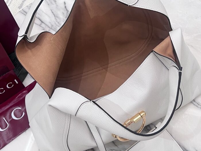 구찌 소프트빗 맥시 숄더백 837466 화이트 레플리카 미러급 SA급 S급 고퀄리티 최상급 하이엔드 가방 [여성] 3