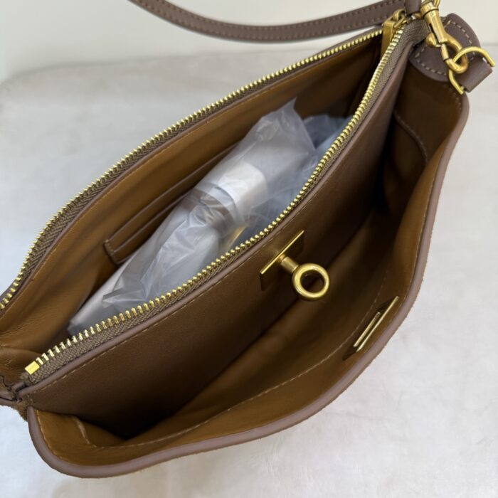 발렌시아가 로데오 스웨이드 호박색 레플리카 미러급 SA급 S급 고퀄리티 최상급 하이엔드 가방 [여성] 3