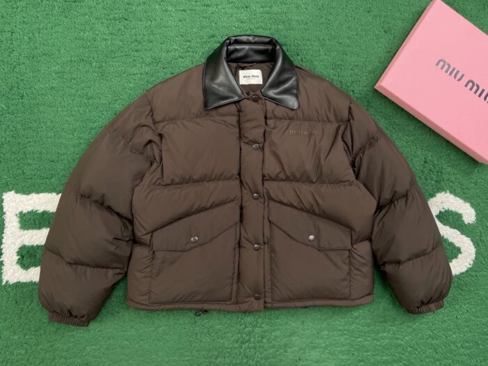 미우미우 레더 카라 패딩 브라운 레플리카 미러급 SA급 S급 고퀄리티 하이엔드 최상급 의류 [남성여성공용] 3