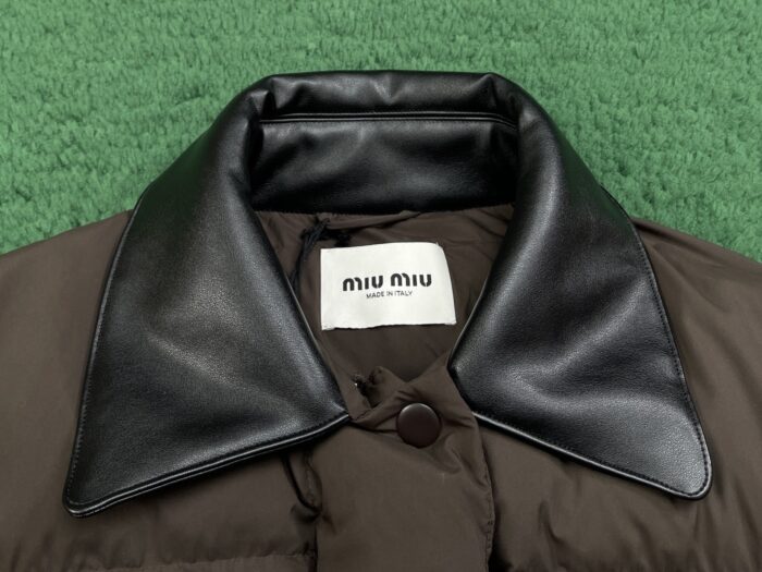 미우미우 레더 카라 패딩 브라운 레플리카 미러급 SA급 S급 고퀄리티 하이엔드 최상급 의류 [남성여성공용] 6