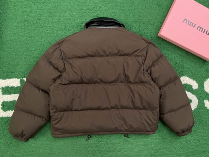 미우미우 레더 카라 패딩 브라운 레플리카 미러급 SA급 S급 고퀄리티 하이엔드 최상급 의류 [남성여성공용] 4