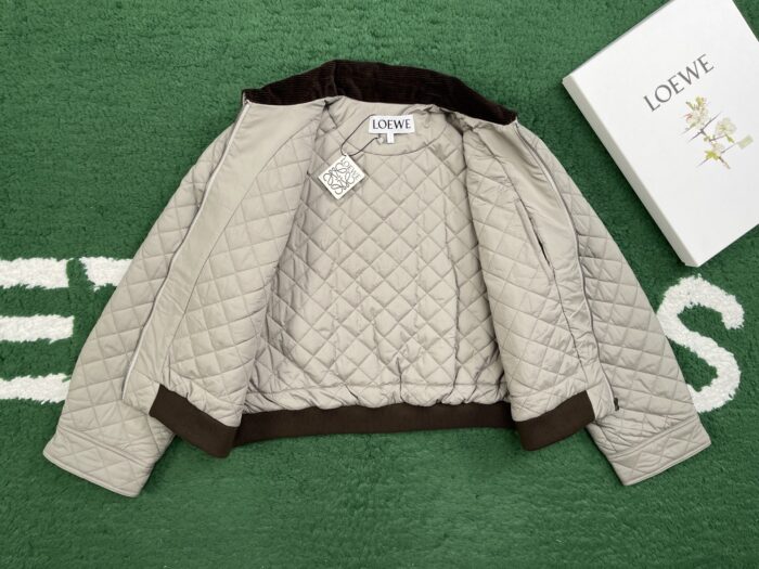로에베 로고 이음 퀼팅 자켓 레플리카 미러급 SA급 S급 고퀄리티 하이엔드 최상급 의류 [여성] 5