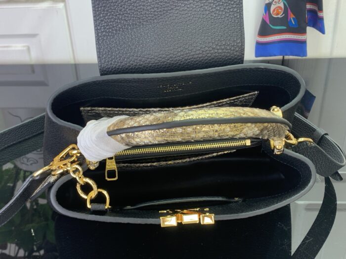 루이비통 카퓌신 BB 블랙 M48865 M89369 뱀가죽 레플리카 미러급 SA급 S급 고퀄리티 최상급 하이엔드 가방 [여성] 3