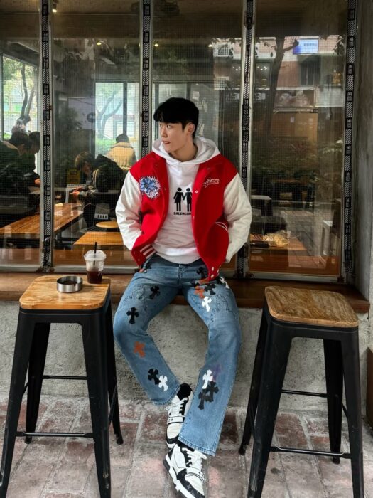 크롬하츠 멀티컬러 십자가 청바지 레플리카 미러급 SA급 S급 고퀄리티 하이엔드 최상급 의류 [남성여성공용]