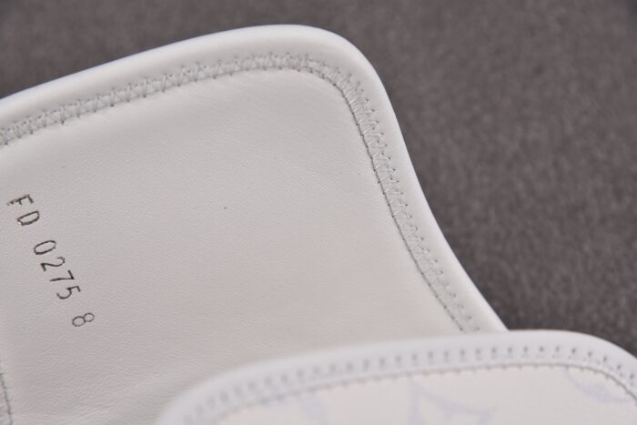 루이비통 마이애미 슬리퍼 화이트 레플리카 미러급 SA급 S급 고퀄리티 최상급 하이엔드 신발 [남성] 13