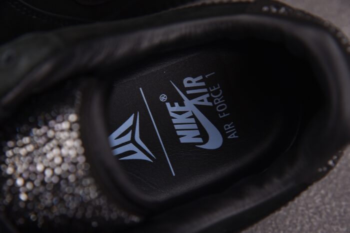 자 모란트 x 스왈로브스키 x 나이키 에어 포스 1 블랙 IQ9772-001 레플리카 미러급 SA급 S급 고퀄리티 최상급 하이엔드 신발 [남성] 9