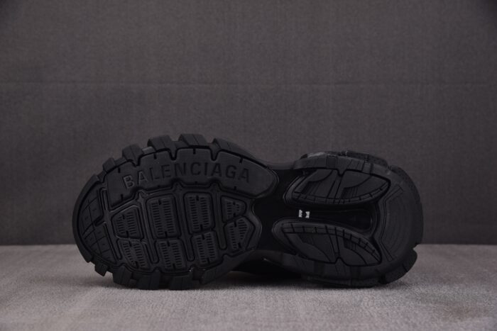 발렌시아가 Balenciaga Track Piercing 블랙 레플리카 미러급 SA급 S급 고퀄리티 최상급 하이엔드 신발 [남성여성공용] 4