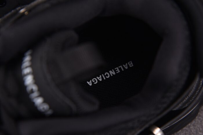 발렌시아가 Balenciaga Track Piercing 블랙 레플리카 미러급 SA급 S급 고퀄리티 최상급 하이엔드 신발 [남성여성공용] 9