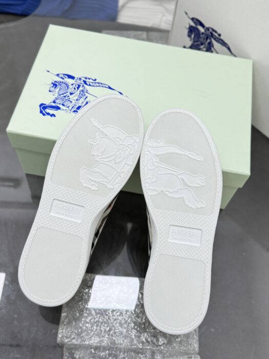 버버리 체크 세트 스니커즈 샌드 베이지 레플리카 미러급 SA급 S급 고퀄리티 최상급 하이엔드 신발 [남성] 5