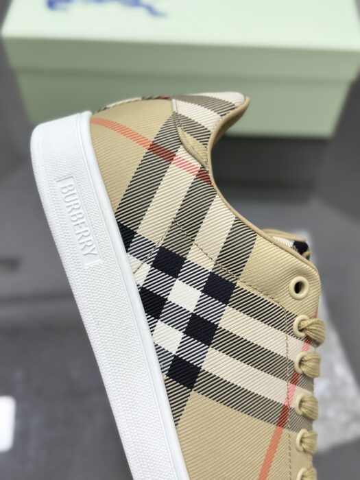 버버리 체크 세트 스니커즈 샌드 베이지 레플리카 미러급 SA급 S급 고퀄리티 최상급 하이엔드 신발 [남성] 9
