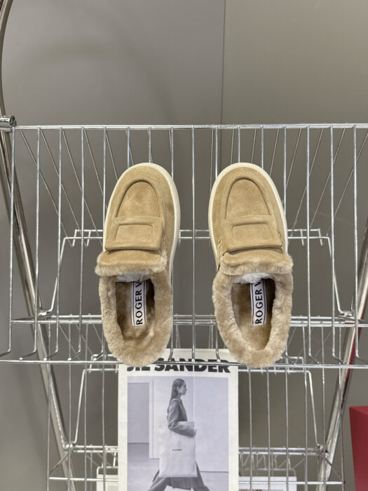 로로피아나 털 로퍼 슬리버 카키 5cm 레플리카 미러급 SA급 S급 고퀄리티 최상급 하이엔드 신발 [여성] 2