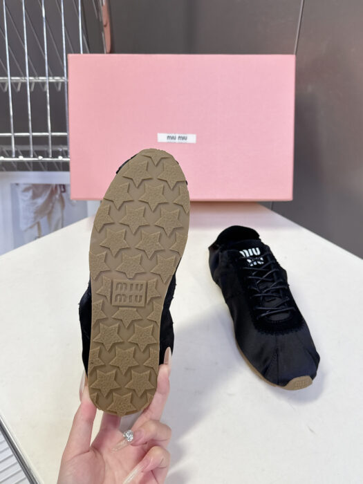 미우미우 캐쥬얼 가벼운 스니커즈 블랙 레플리카 미러급 SA급 S급 고퀄리티 최상급 하이엔드 신발 [여성] 6