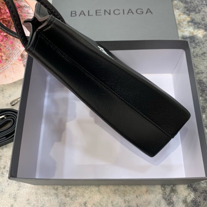 발렌시아가 로고 미니 폰홀더 토트백 겸 숄더백 크로스백 블랙 레플리카 미러급 SA급 S급 고퀄리티 최상급 하이엔드 가방 [여성] 5