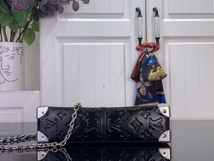 루이비통 트렁키 M28137 블랙 레플리카 미러급 SA급 S급 고퀄리티 최상급 하이엔드 가방 [여성] 5