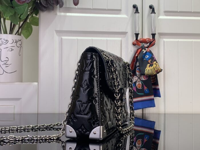 루이비통 트렁키 M28137 블랙 레플리카 미러급 SA급 S급 고퀄리티 최상급 하이엔드 가방 [여성] 4